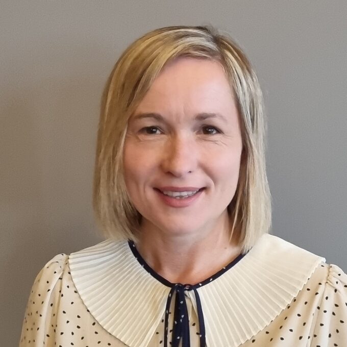 A profile picture of Cllr Emma Flint, Appointed Governor for Leeds City Council.